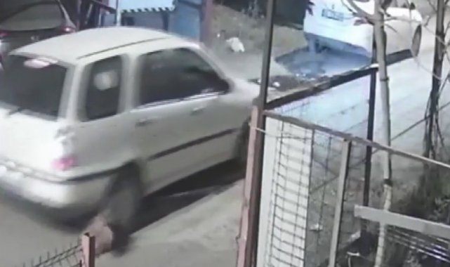 Köpeği ezdi, arkasına bile bakmadan gitti