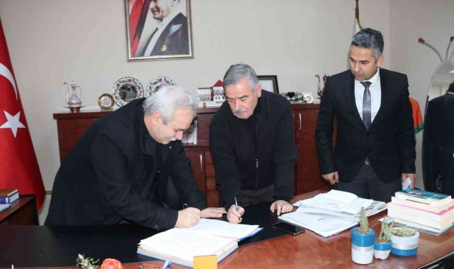 Kozan Belediyesinde toplu sözleşme sevinci