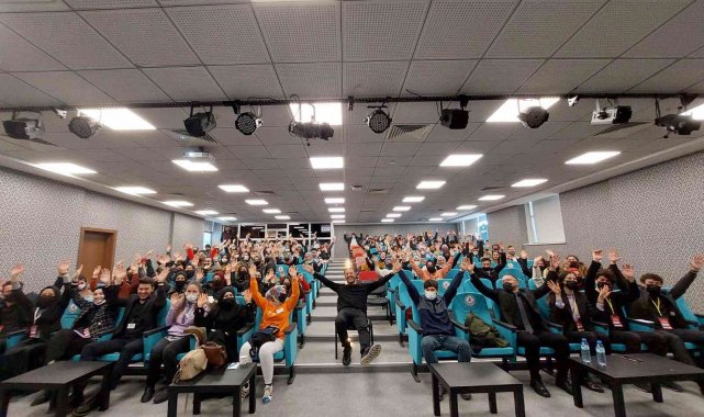 KTO Karatay'da 21. yüzyıl yetkinlikleri kampı düzenlendi