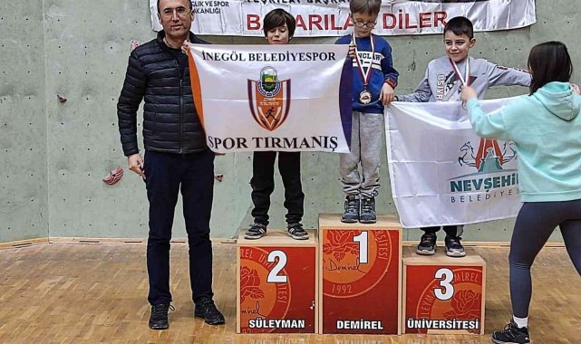 Küçük dağcılar madalyalara ambargo koydu