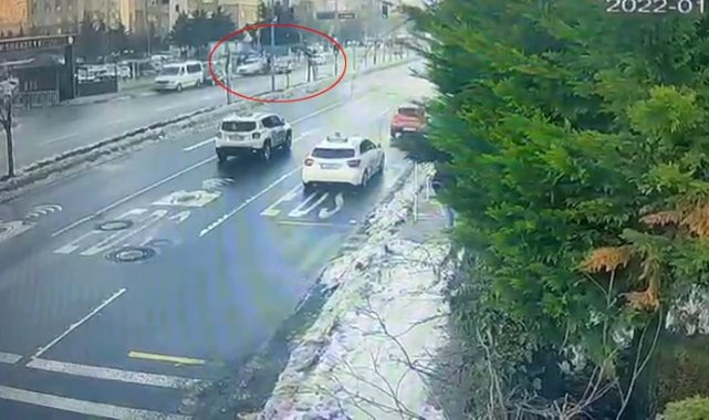 Küçükçekmece'deki feci kazada sürücü kursu öğretmeni hayatını kaybetti