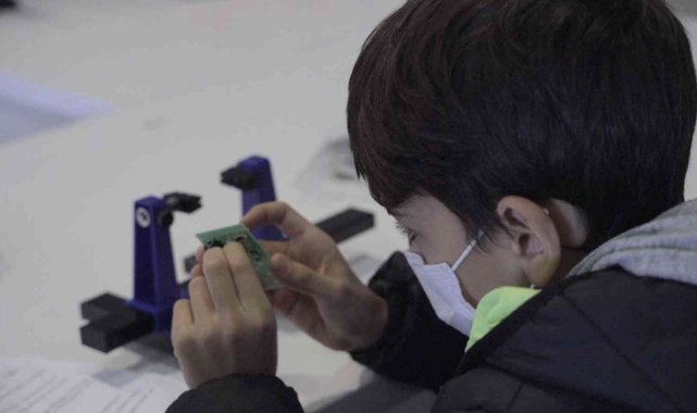 Küçükler kendi radyolarını yaptı