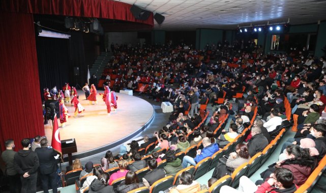 Kursiyerler öğrendiklerini sahneledi