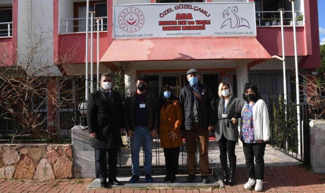 Kuşadası Belediyesi yöneticilerinden anlamlı ziyaret