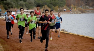 Kuşadası Kros Şampiyonası’na ev sahipliği yaptı