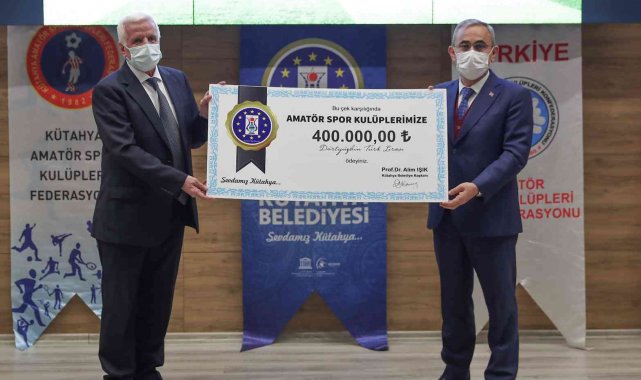 Kütahya Belediyesi'nden 66 amatör spor kulübüne 400 bin TL'lik nakdi yardım