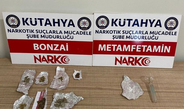 Kütahya'da 5 kişinin üzerinde uyuşturucu madde ve silah ele geçirildi