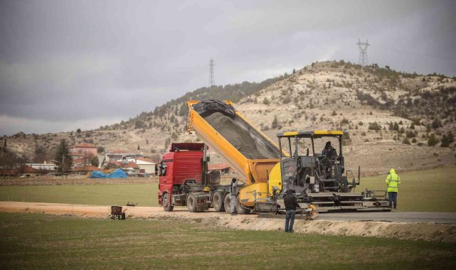 Kütahya'da beton asfalt çalışmaları