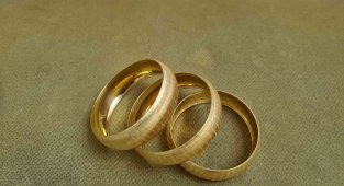 Kuyumcuya sahte bilezik satmak isterken yakalandı