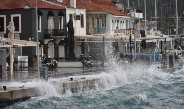 Kuzey Ege'de fırtına bekleniyor