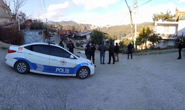 Madde bağımlısı, sokak ortasında ölü bulundu