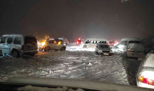 Malatya'da kar ulaşımı olumsuz etkiledi