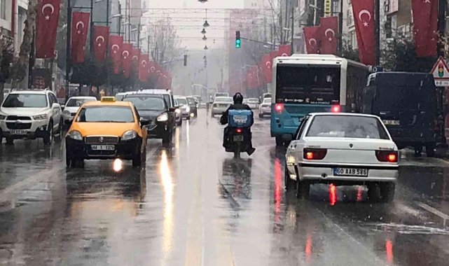 Malatya'da kar yağışı etkili oluyor