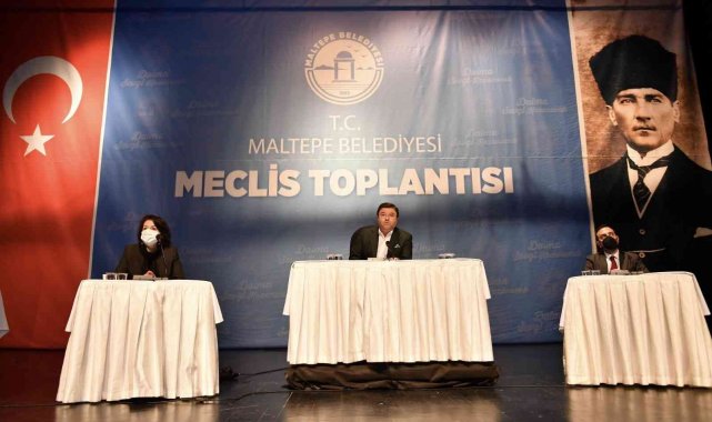 Maltepe'de yeni yılın ilk meclis toplantısında çifte müjde