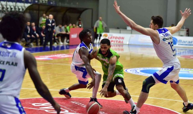 Manisa BBSK liderliğe yükseldi