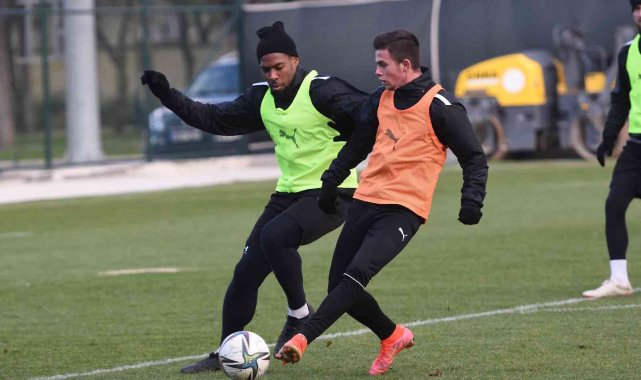 Manisa FK, Denizlispor hazırlıklarını sürdürdü