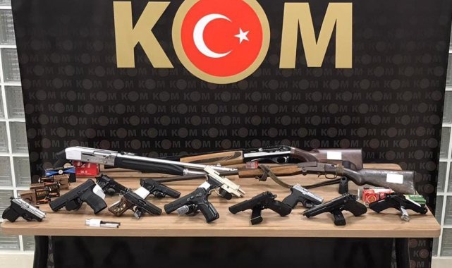 Manisa merkezli silah kaçakçılarına operasyon: 22 gözaltı