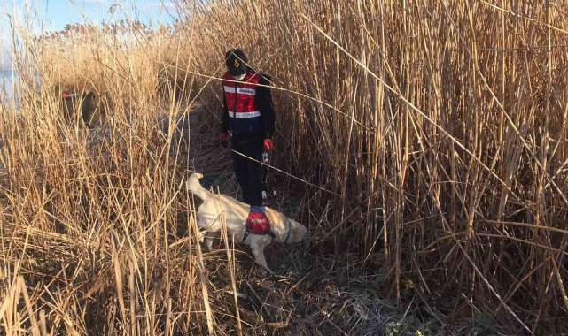 Manyas gölünde kaybolan balıkçıyı arama çalışmaları başladı