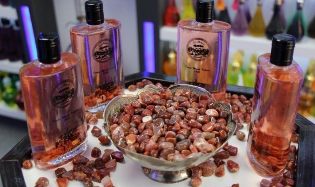 Mardin'de üretilen akik taşı kolonyasına Türkiye genelinde rağbet