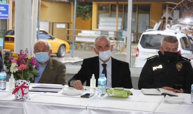 Marmaris Kaymakamı İçmeler Mahallesinde halk toplantısı yaptı