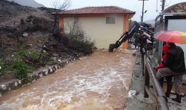 Marmaris yaralarını sarıyor