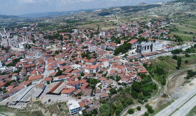 MASKİ'nin Selendi merkezdeki altyapı çalışmaları sürüyor
