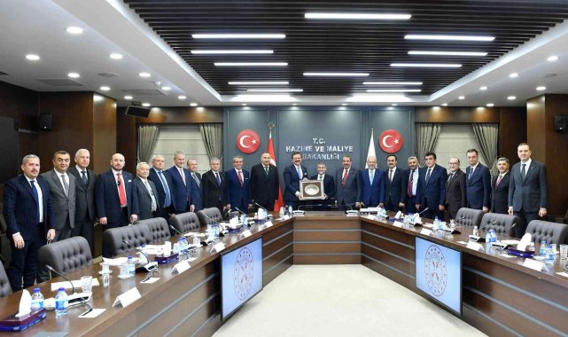 Matlı, "Bursa iş dünyasının taleplerini Bakan Nebati'ye ilettik"