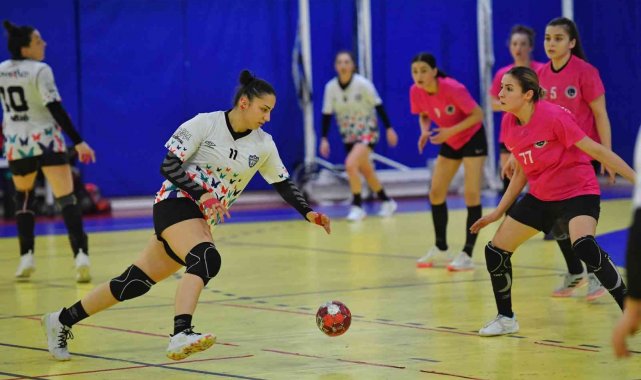 Mavi Kelebekler ikinci yarıya hazır