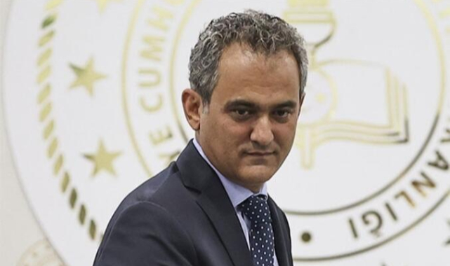 MEB hazırlıkları yaptı! Okullar yeniden kapanacak mı?