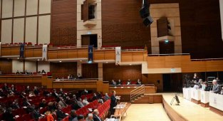 Meclisin gündemi, Grand Plaza ve yarışma parası oldu