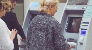 Memur ve emekliler zam farkları yarından itibaren hesaplarda