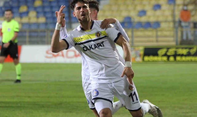 Menemenspor&#039;un gol yükünü Ahmet Sagat çekiyor