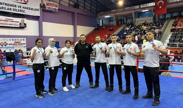 Meram Belediyespor'dan Kick Boks Turnuvasında 7'de 7