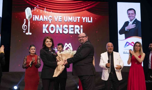 Mersin Büyükşehir Belediyesinden inanç ve umut yılı konseri