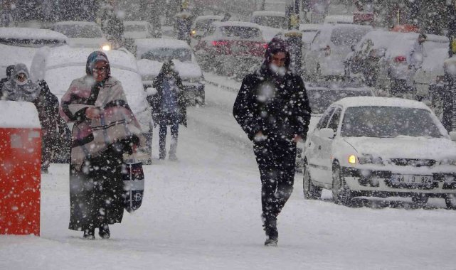 Meteoroloji uyardı, Bingöl'de kar yağışı başladı