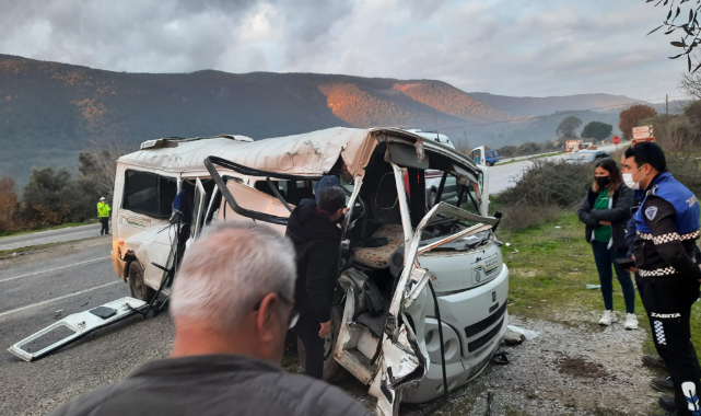 Öğrenci Servisi Kaza Yaptı, 17 Öğrenci Yaralı!