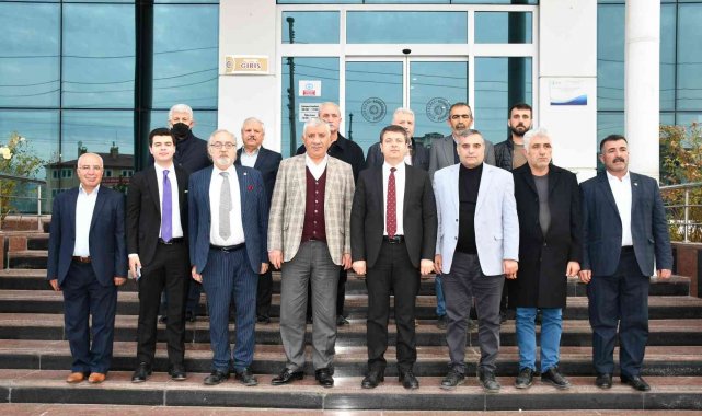 Milletvekili Tutdere, Başkan Uslu ve işadamlarıyla bir araya geldi