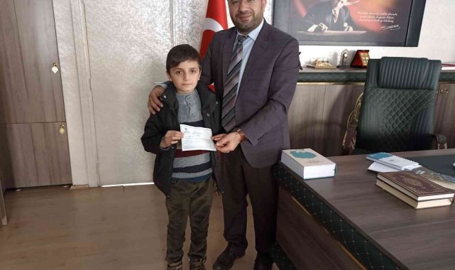 Minik Berşan'dan örnek davranış