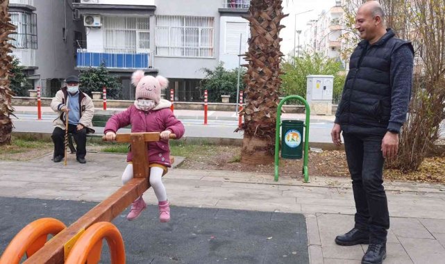 Minik Ece, daha büyük kaydırak istedi, ekipler 30 dakikada parkı yeniledi
