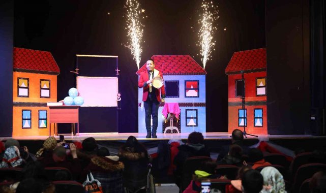 Mıstık Show engelli çocuklar ve aileleri için perdelerini açtı