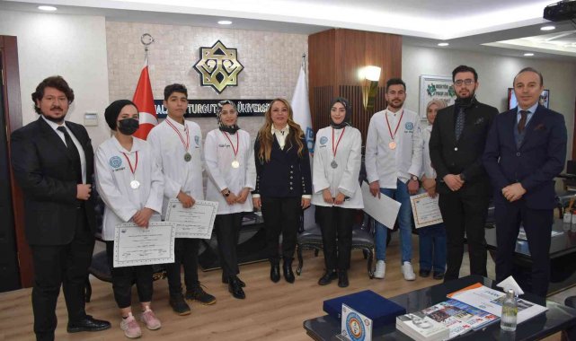 MTÜ'lü genç şefler, İstanbul'dan 6 madalya ile döndü