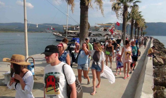Muğla 2021'de 1 milyon 83 bin yabancı turist ağırladı