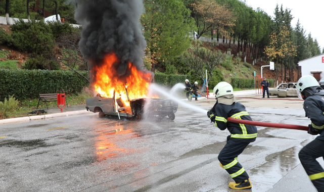 Muğla&#039;nın Yeni İtfaiye Erleri Tatbikatta