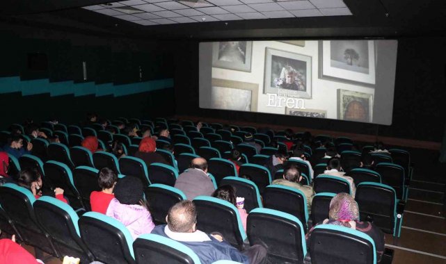 Muhtardan çocuklara karne hediyesi