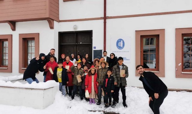 Mülteci çocuklar gönüllerince eğlendi