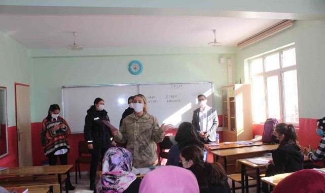 Muradiye'de KADES tanıtımı