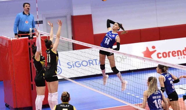 Muratpaşa'nın sultanları, yenilmezlik serisini sürdürüyor