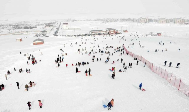 Muş kayak merkezinde tatil yoğunluğu