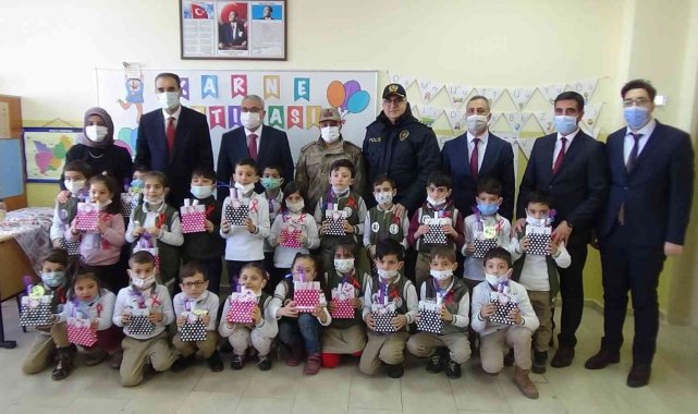 Muş'ta 114 bin öğrenci karne heyecanı yaşadı