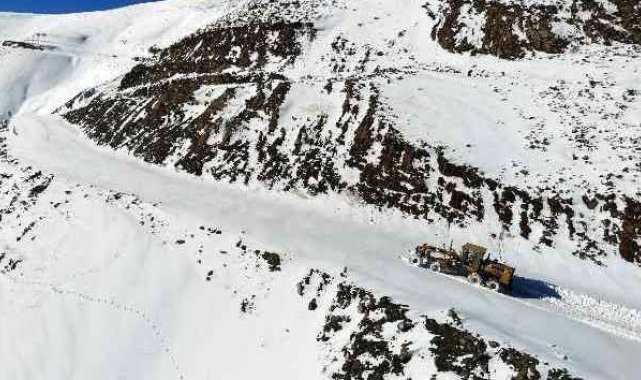 Muş'ta 204 köy yolu ulaşıma açıldı